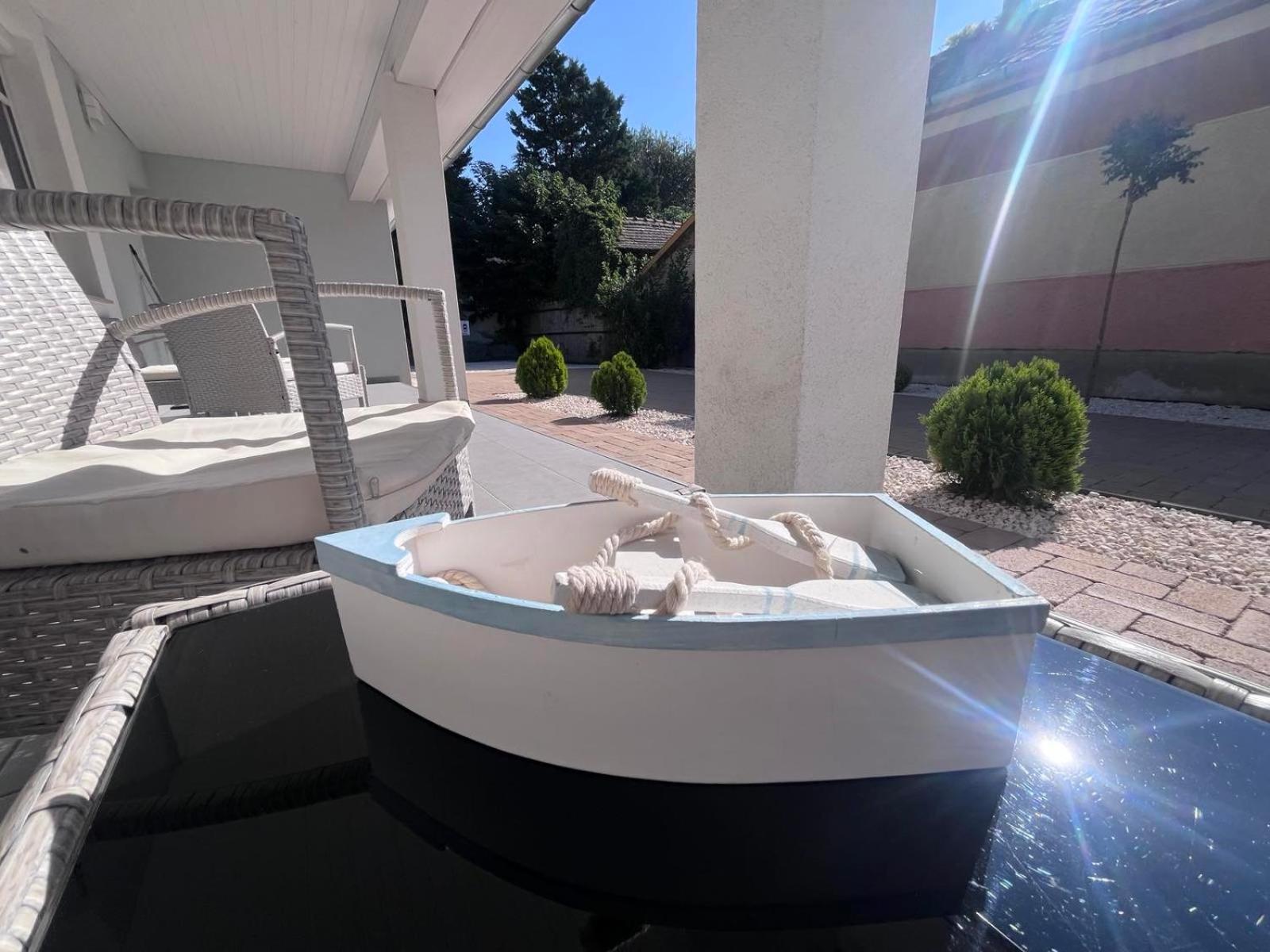 Mykonos Apartman Makó Exterior foto